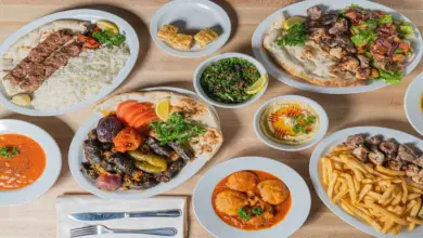 Yemek yerken dikkat ettiğiniz kuralları yazınız